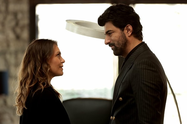 Netflixin Yeni Türk Dizisi: 56 Ülkede Zirveye Oynuyor ve Dünya Çapında Övgü Topluyor