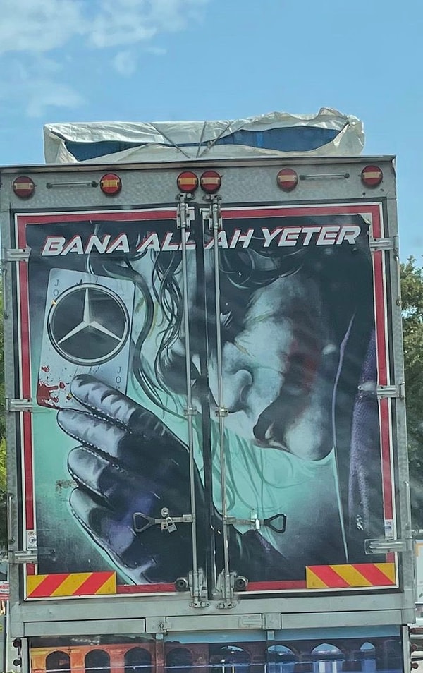 Saatlerce Baksanız Da Anlam Veremeyeceğiniz, İnsanları Gülümseten Bambaşka Fotoğraflar: Gösterişsiz Şaşkınlıklar