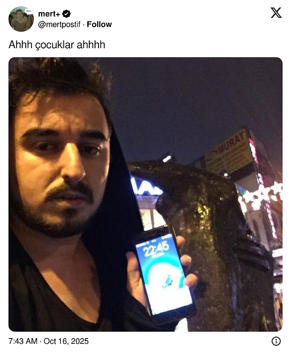 Unutulan Dakikaları Hatırlatan, Twitter Tarihinin En Tuhaf Olaylarını Şen Şakrak Anlatan Bir Nostalji Turuna Hazır Ol!