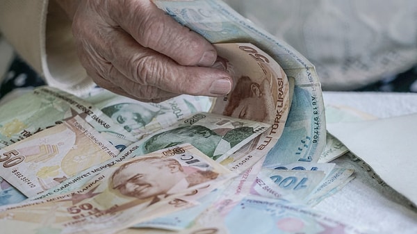 2026 Emekli Maaşı Ne Kadar Olacak? Yüzdelik Zam Beklentisi