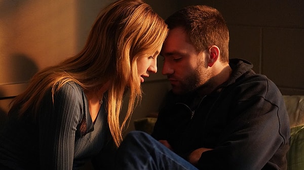 Ateşli Sahnelerle Hafızalarda İz Bırakan 15 Erotik Dizi ve Filmin Öne Çıkan Anları