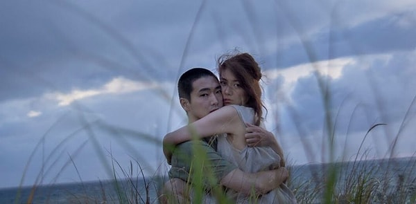 Ateşli Sahnelerle Hafızalarda İz Bırakan 15 Erotik Dizi ve Filmin Öne Çıkan Anları