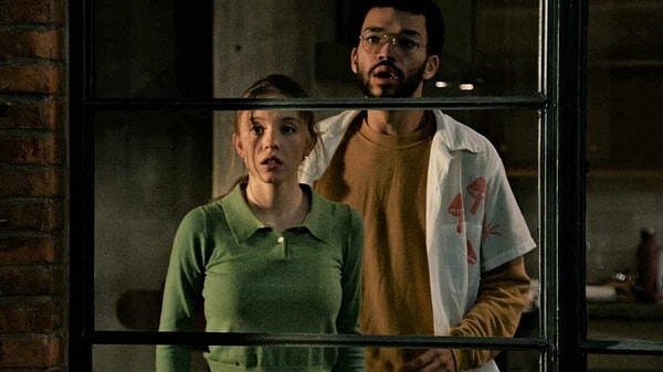 Ateşli Sahnelerle Hafızalarda İz Bırakan 15 Erotik Dizi ve Filmin Öne Çıkan Anları