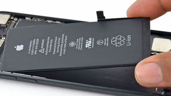 Bataryaya Zarar mı Veriyor? Hızlı Şarjın Telefon Bataryasına Etkisi Açıklandı - Web Yayını İçin Özgün Başlık