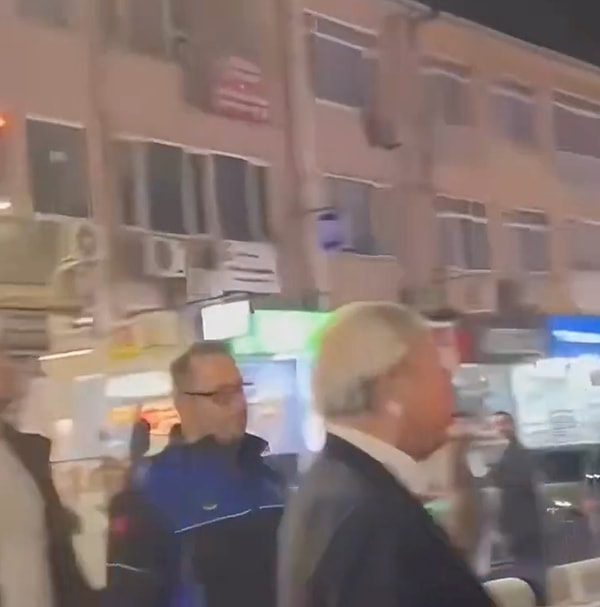 Belediye Aracının Sürücüsüyle Tartışan Aziz Yıldırım: İstanbul’u Yığarım Buraya