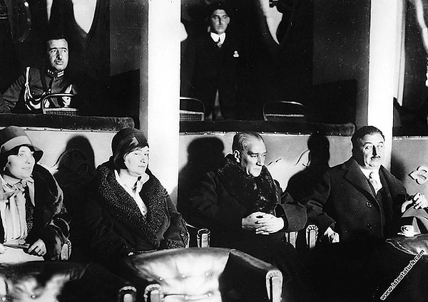 Bu Filmle Kadın-Erkek Eşitliğine Bir Adım Daha Atılmış: Atatürk'ün En Çok Güldüğü Film Hangisi?