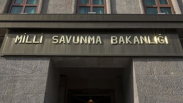 C130 Askeri Uçağı Gürcistan’da Düştü: 20 Kayıp İçin Arama Sürüyor