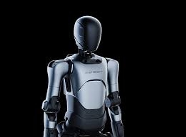 Çinli Robot A2, 106 Kilometrelik Aralıksız Yürüyüşle Dünya Rekoru Kırdı: Teknoloji ve İnsan-Makine Uyumu Yakalıyor