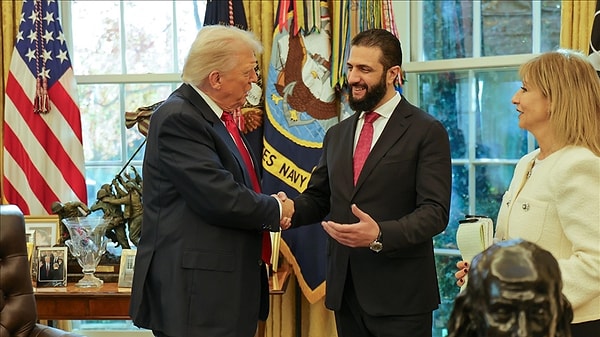 Donald Trump, Ahmed Şaraya: “Kaç Eşin Var?” Sorusunu Yöneltti