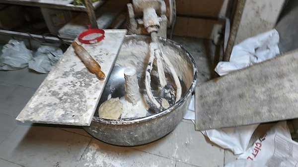 Görüntüler Büyüledi: Pide İmalatında Bozulmuş Etler Yedirilecekti