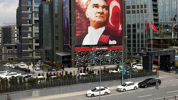 İBB İddianamesinde CHP İstanbul İl Başkanlığı Binasına El Konulması Talebi