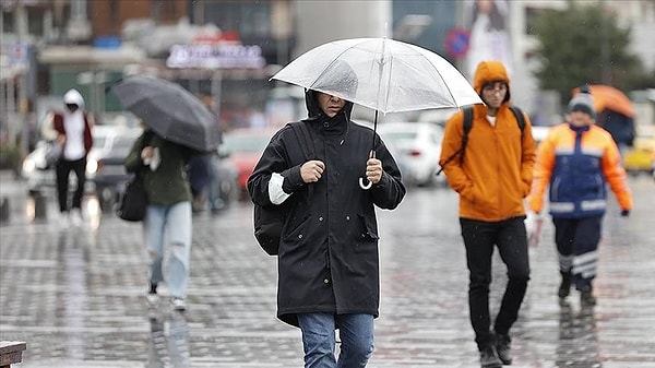 İstanbul Hava Durumu: Sıcaklık 18'e Düşüyor; Kar Var mı?