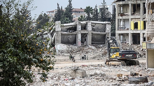 İstanbul İçin Hayati Uyarı: 600 Bin Bina Çürüyor, 50 Bin Yapı Deprem Bekliyor