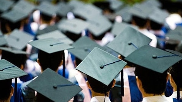 Kadınların Yapay Zeka Nedeniyle İşsizlik Riski: Erkeklerden İki Kat Fazla