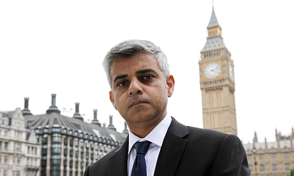 Londra’ya Turist Vergisi Geliyor: Siyah Poşetli Big Ben Hayalleri