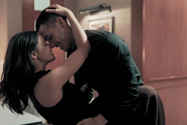 Netflix’in Son Döneminde Adeta Patlayan 15 Erotik Dizi: Libido Yükselten Çarpıcı Seçkimiz