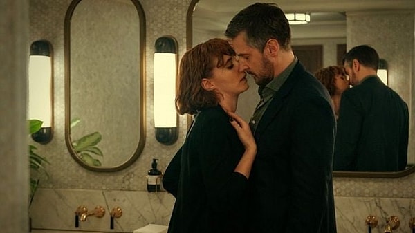 Netflix’in Son Döneminde Adeta Patlayan 15 Erotik Dizi: Libido Yükselten Çarpıcı Seçkimiz