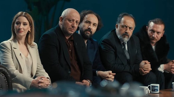 Sekizinci Ailede Hazal Kaya ile Birlikte Rol Alan Ali Atay’ın Küs Oldukları Dönem Yaşadıkları Hikâye